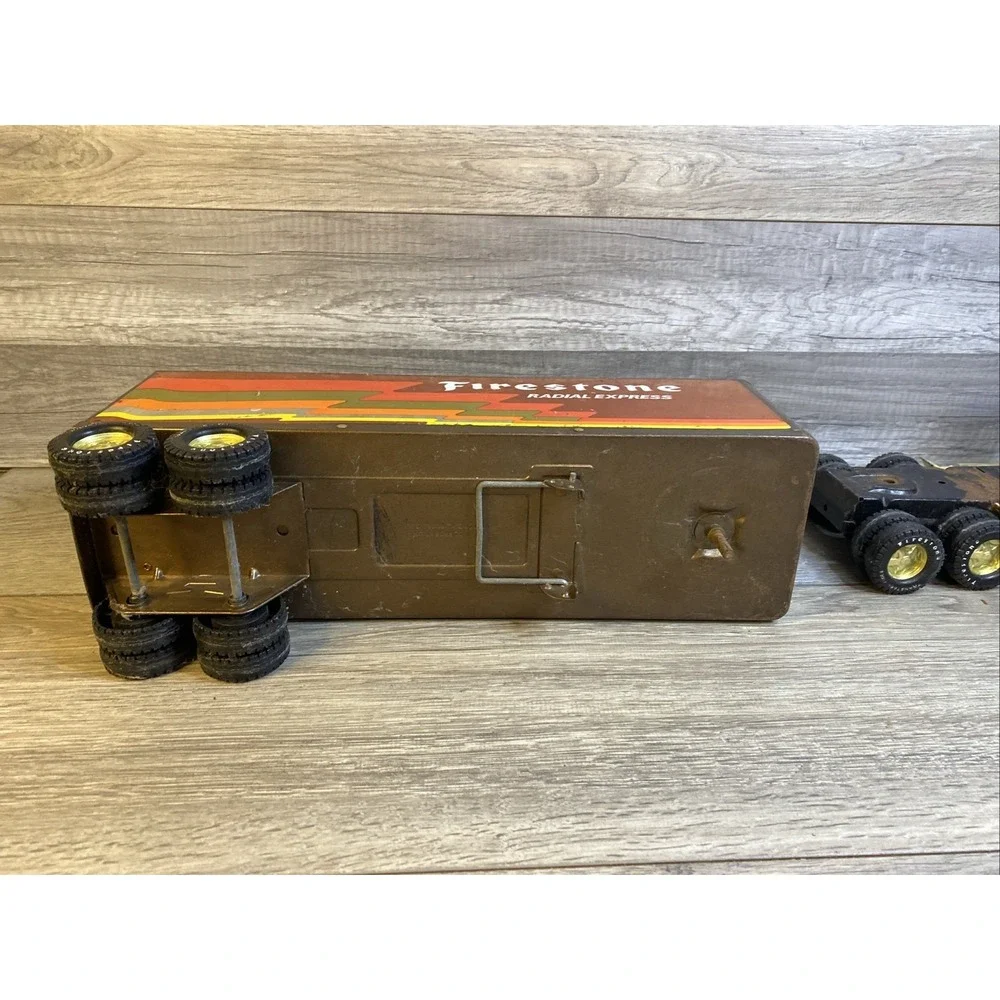 Vtg NYLINT FIRESTONE 18 Wheeler Semi GOLD Radial Express 341-F‎ Pressed Steel